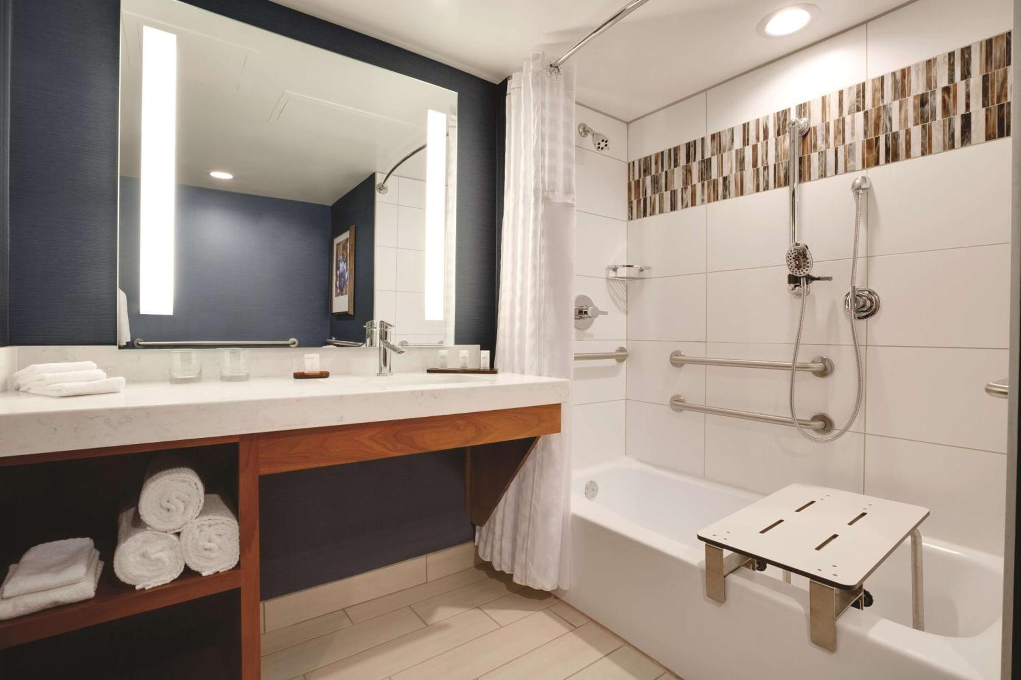 Embassy Suites By Hilton Scottsdale Resort Екстериор снимка