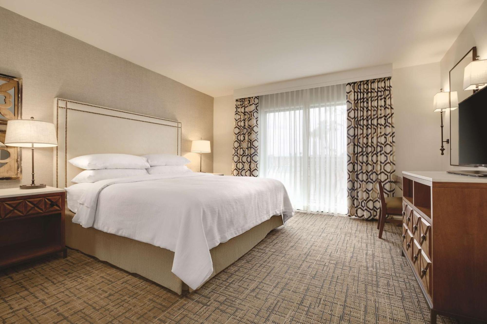 Embassy Suites By Hilton Scottsdale Resort Екстериор снимка