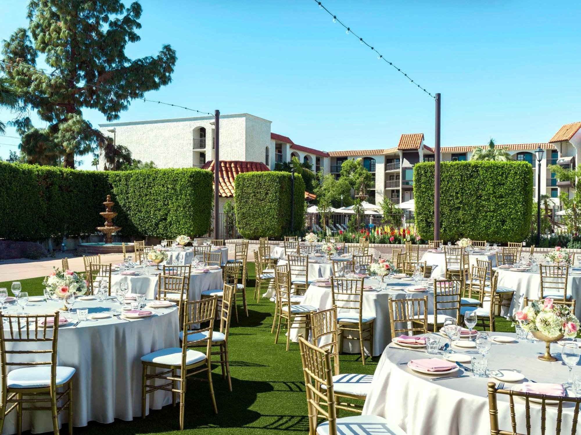 Embassy Suites By Hilton Scottsdale Resort Екстериор снимка