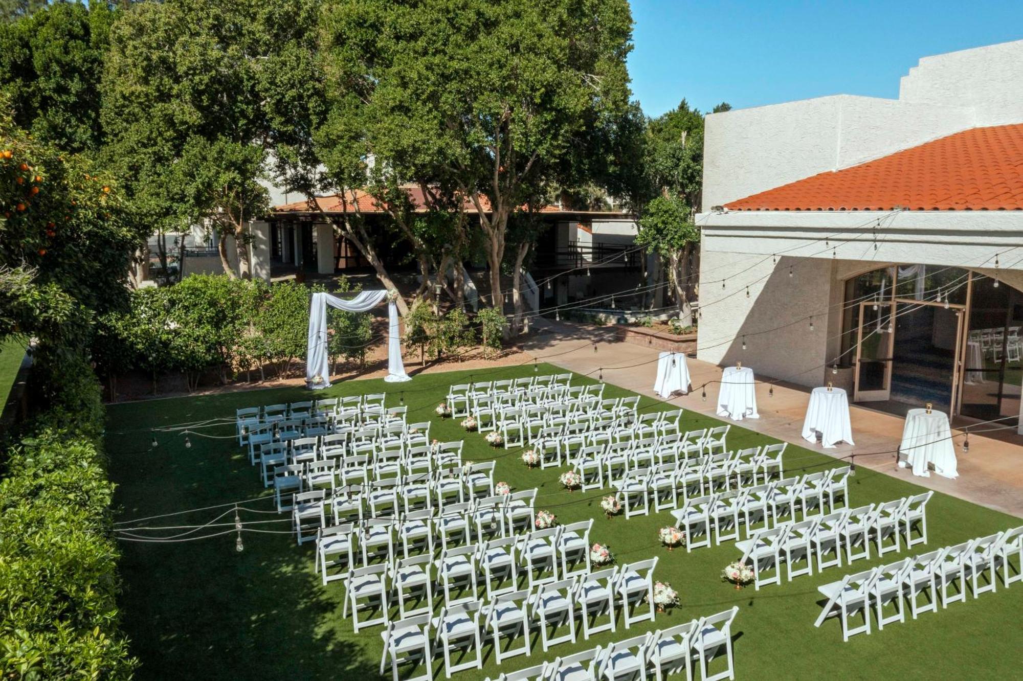 Embassy Suites By Hilton Scottsdale Resort Екстериор снимка