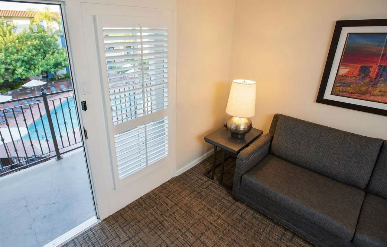 Embassy Suites By Hilton Scottsdale Resort Екстериор снимка